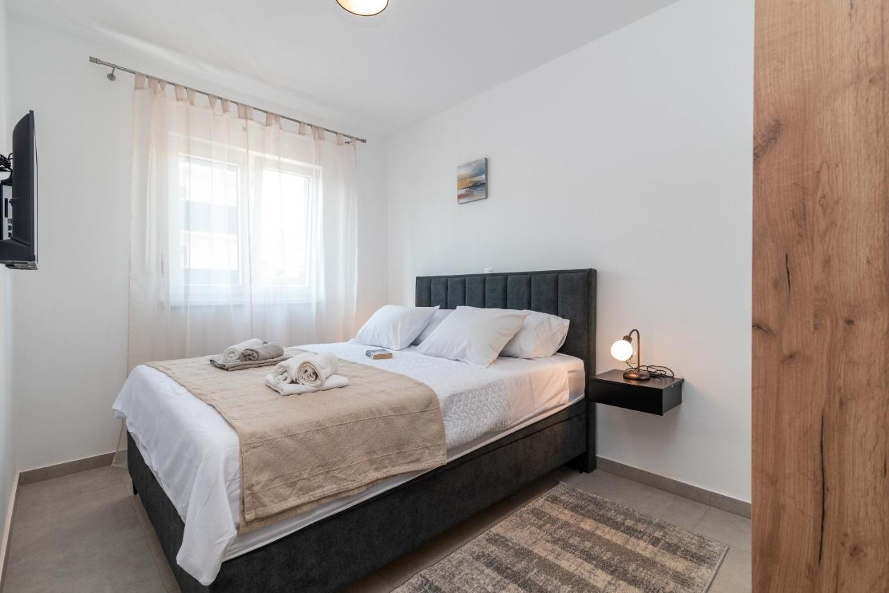 Kamarin Apartment Trogir Dış mekan fotoğraf